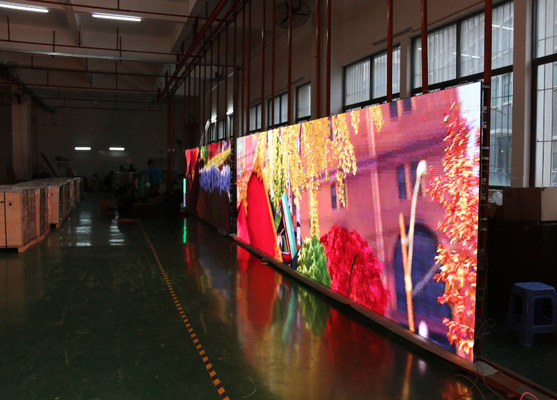 Sistema commerciale del pannello di parete del LED, video tabellone per le affissioni del ferro della parete SMD di P5 LED